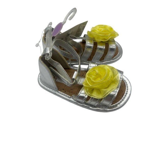 Carters Silver Baby Girl Sandals With Yellow Flower Accent Size 3 Metallic NEW - Picture 5 of 8